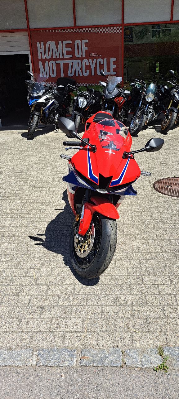 HONDA CBR 600 RR-image-1