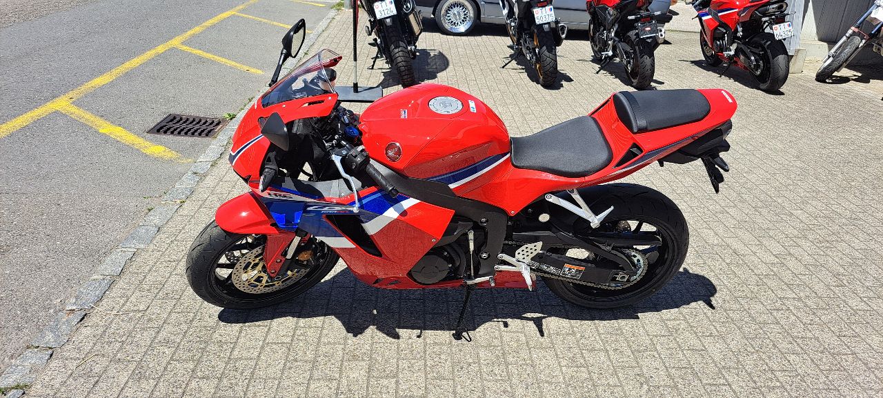 HONDA CBR 600 RR-image-2