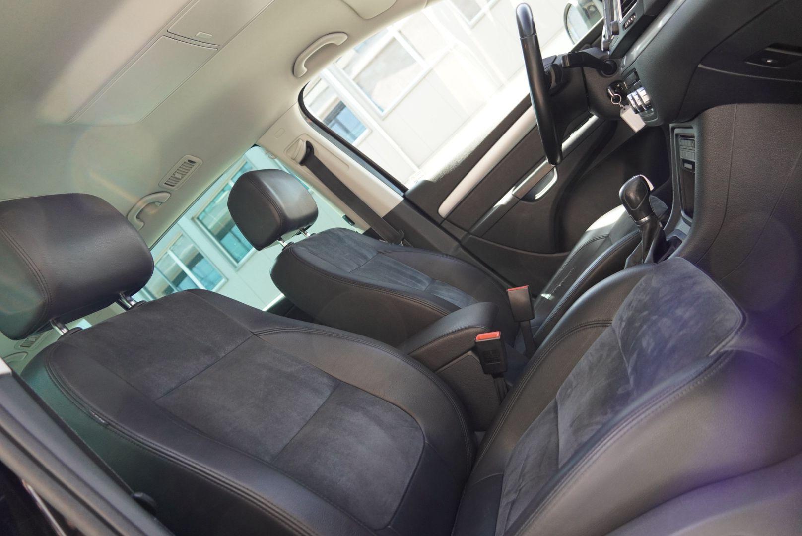 VW Sharan 2.0 TDI BlueMotion Technology Highline DSG-image-21