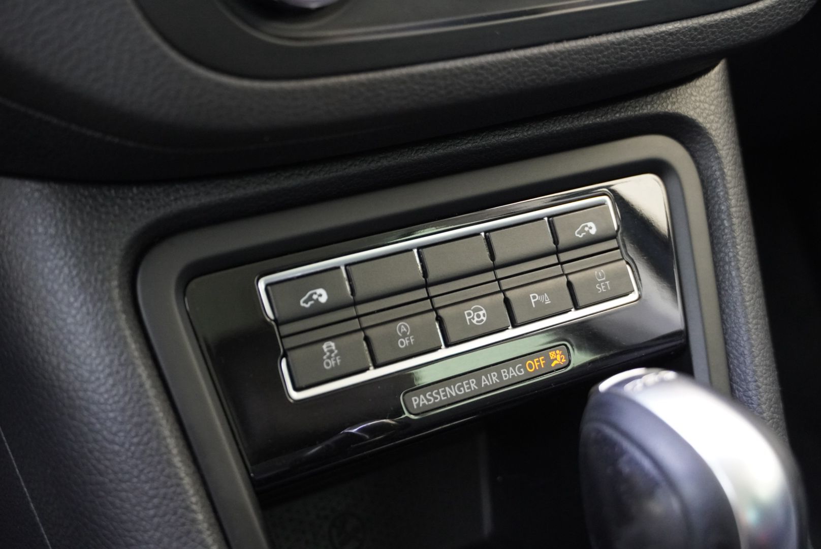 VW Sharan 2.0 TDI BlueMotion Technology Highline DSG-image-16