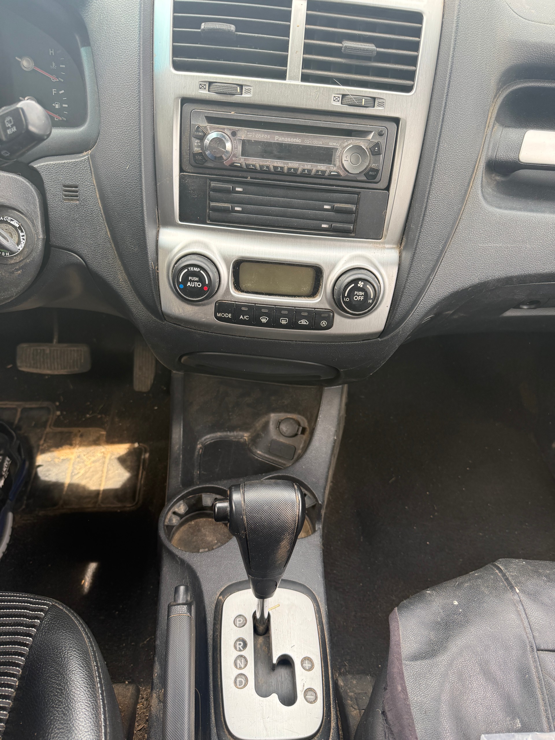 KIA Sportage 2.0 CRDi Style-image-11