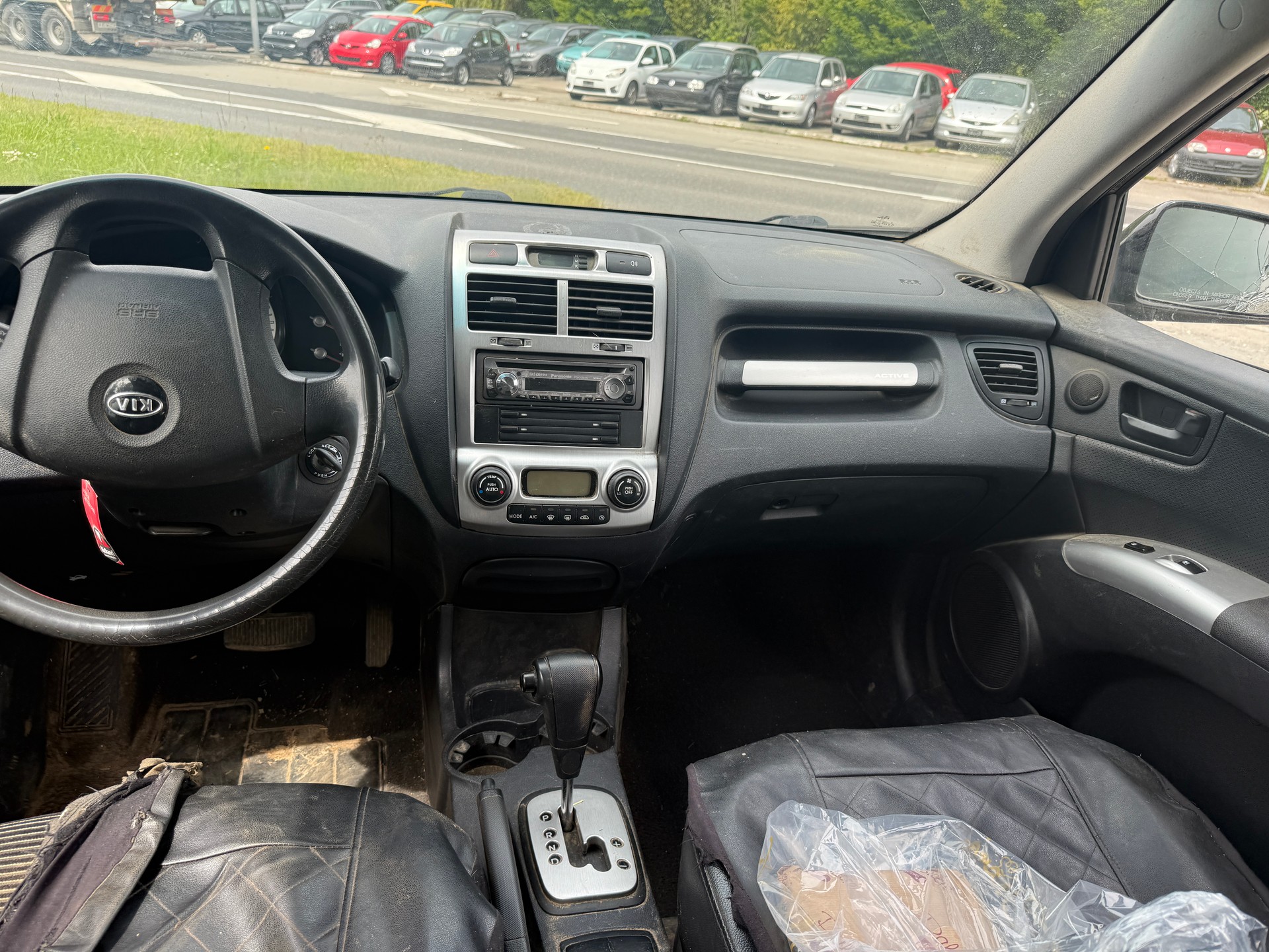 KIA Sportage 2.0 CRDi Style-image-10