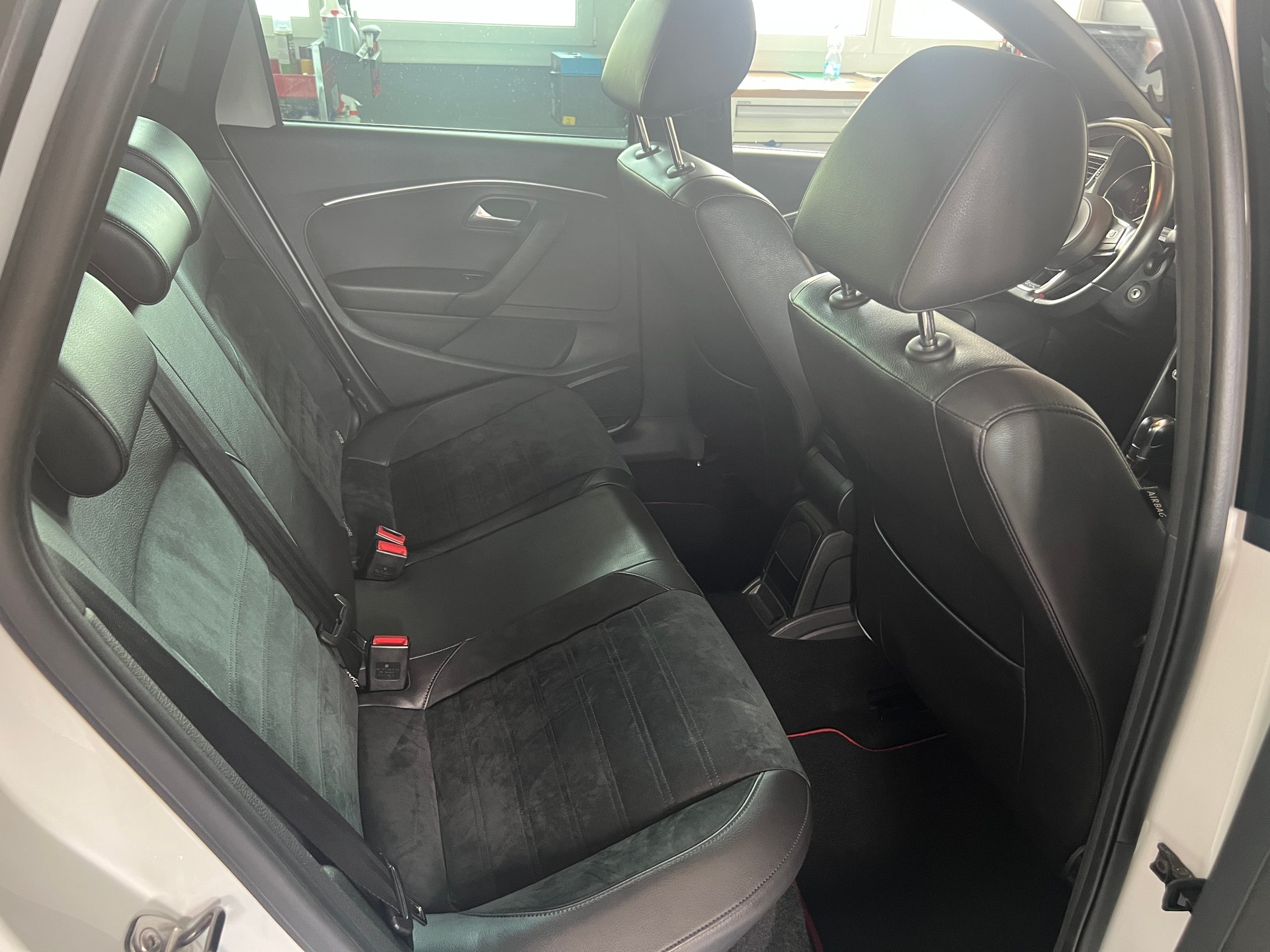 VW Polo 1.8 TSI GTI DSG-image-10