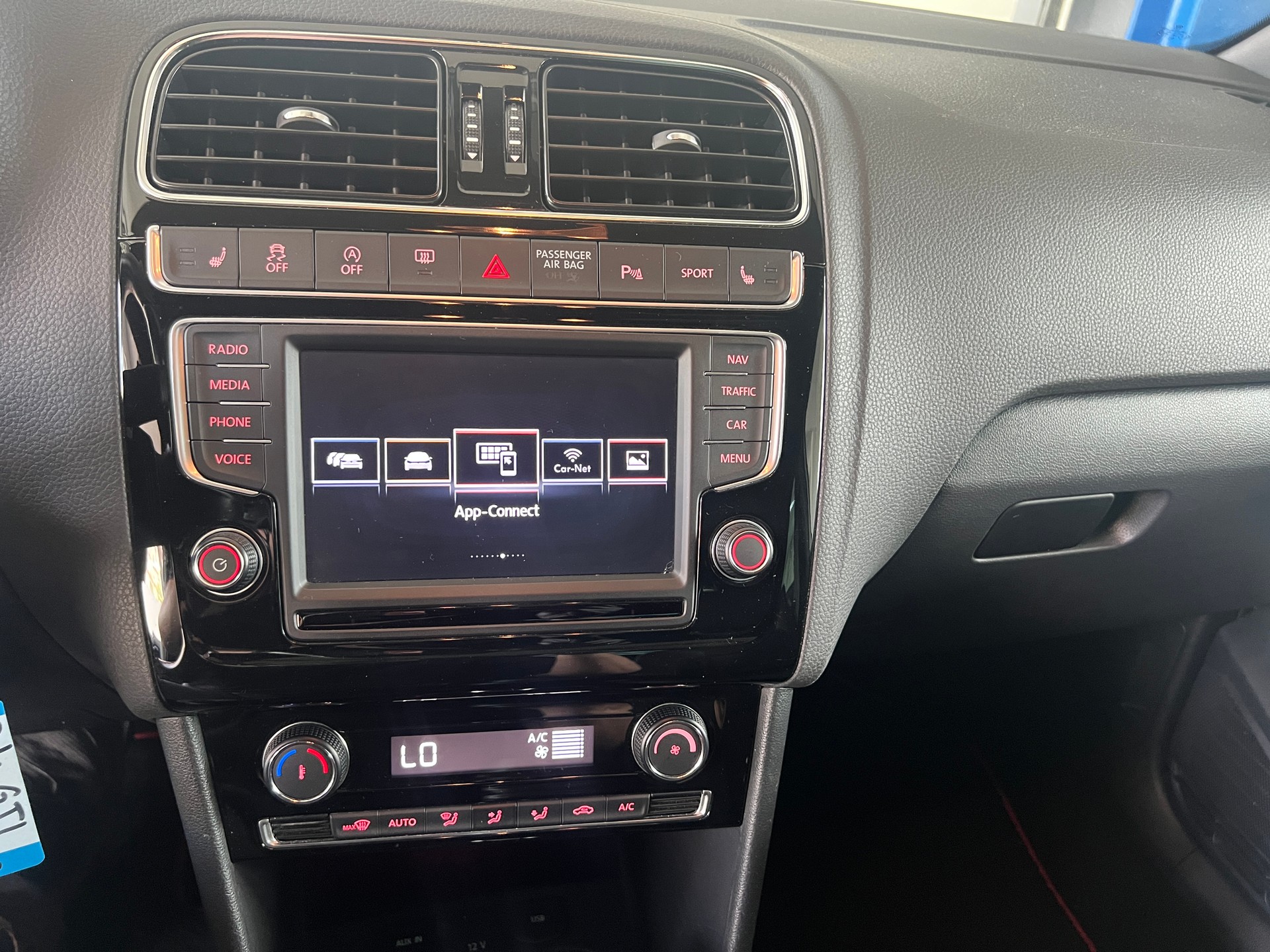 VW Polo 1.8 TSI GTI DSG-image-11