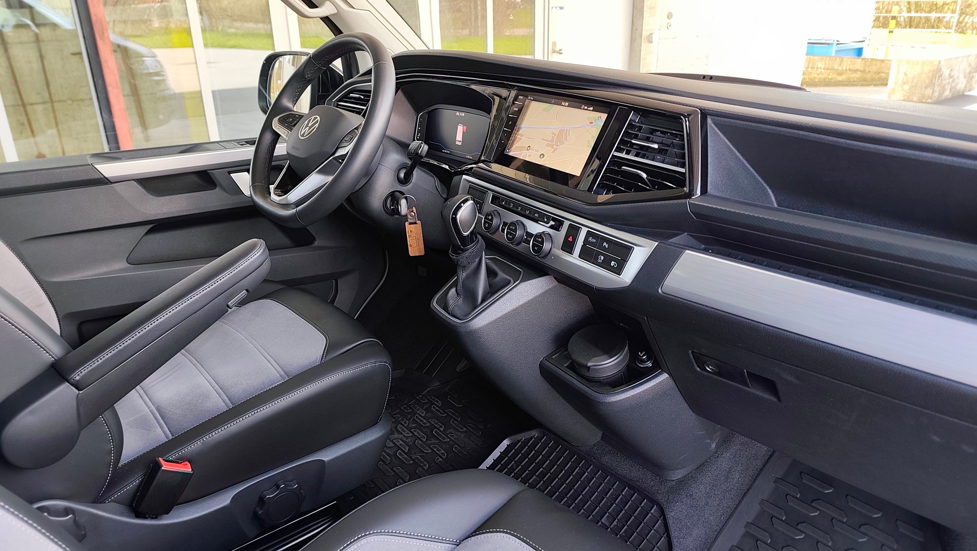 VW T6.1 California 3000 2.0 Bi-TDI 204PS Beach Edition Liberty DSG-image-5