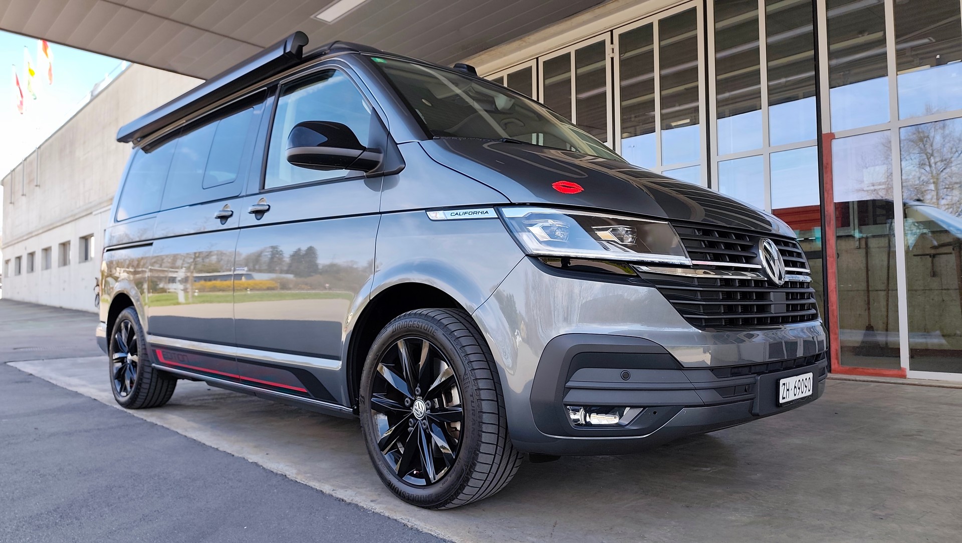 VW T6.1 California 3000 2.0 Bi-TDI 204PS Beach Edition Liberty DSG-image-3