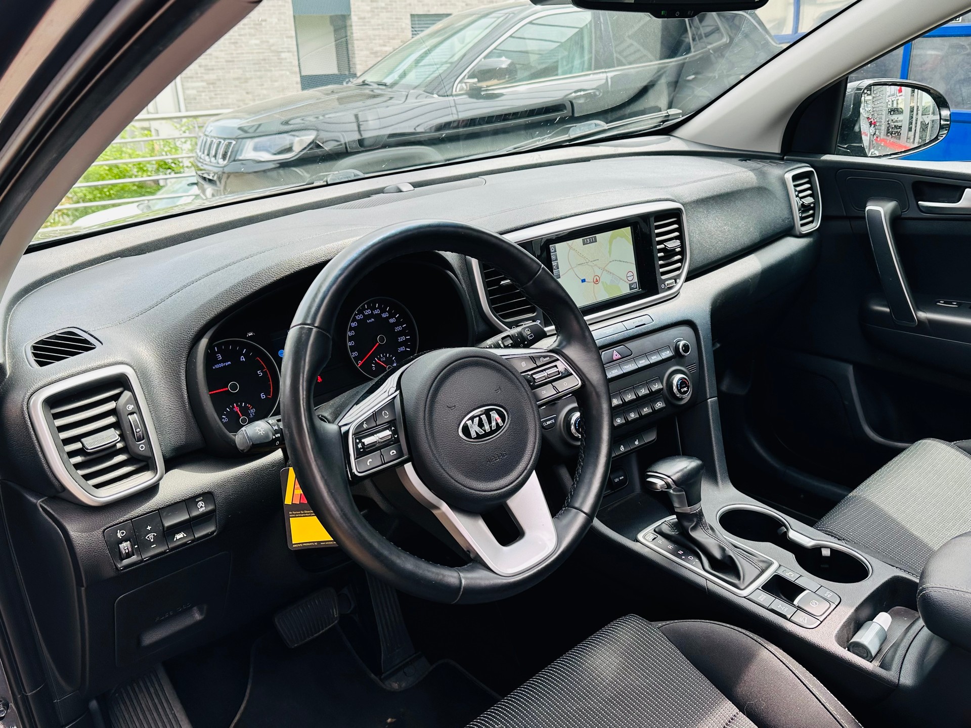 KIA Sportage 1.6CRDi Trend 4WD Automat-image-12