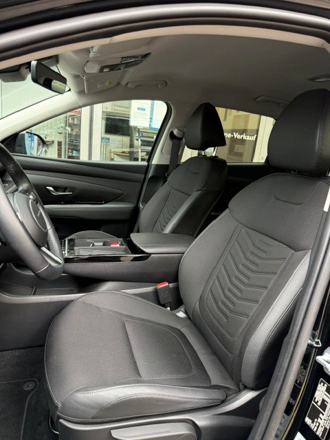 HYUNDAI Tucson 1.6 T-GDi PHEV Amplia 4WD-image-8