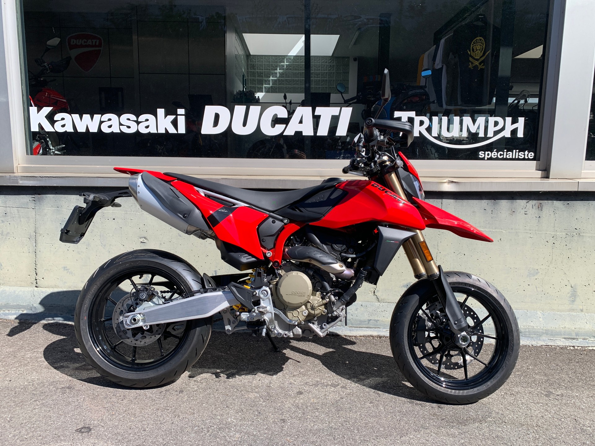 DUCATI HYPERMOTARD 698 MONO-image-0