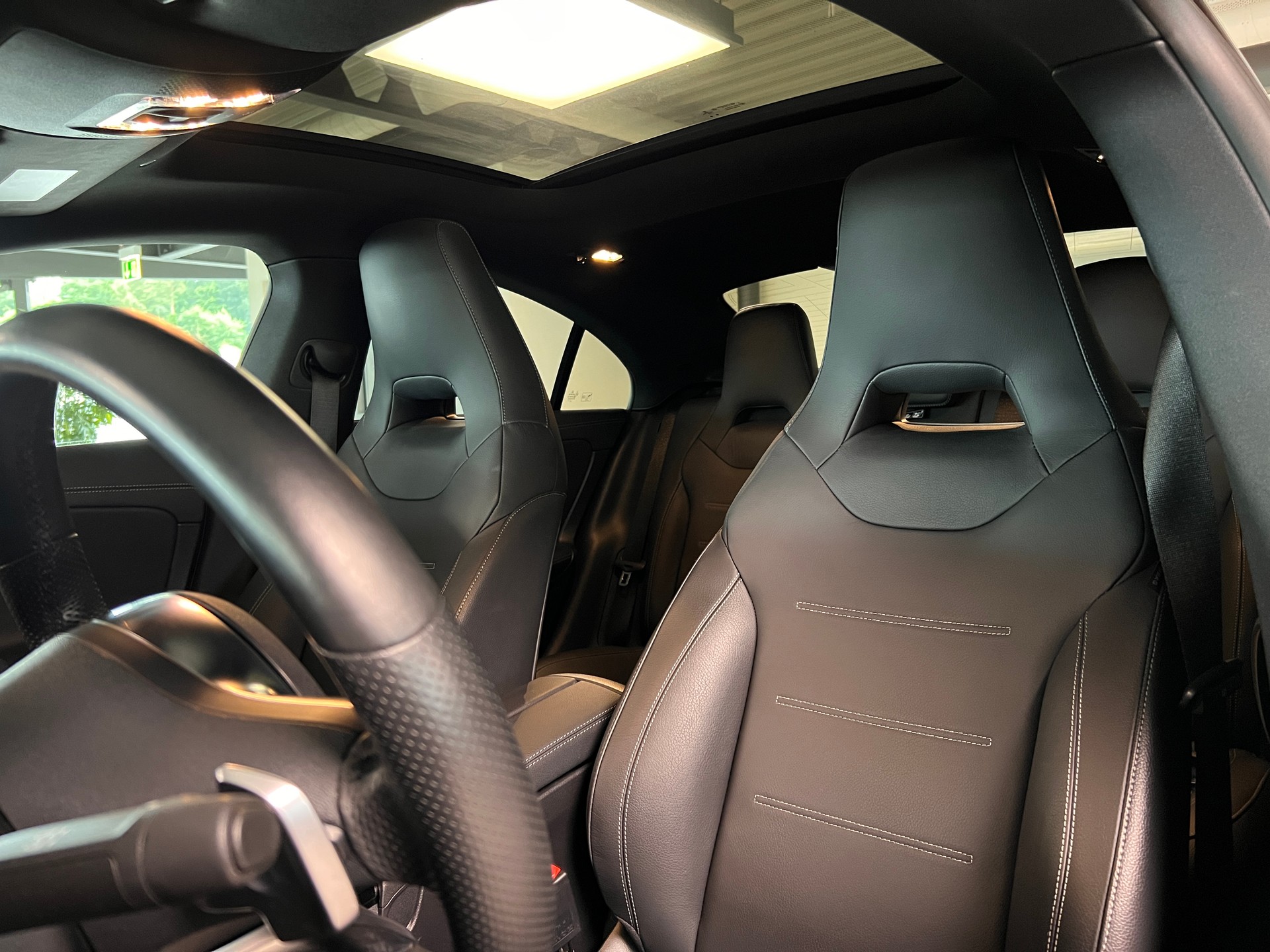 MERCEDES-BENZ CLA 250 4Matic AMG Line 7G-DCT-image-11