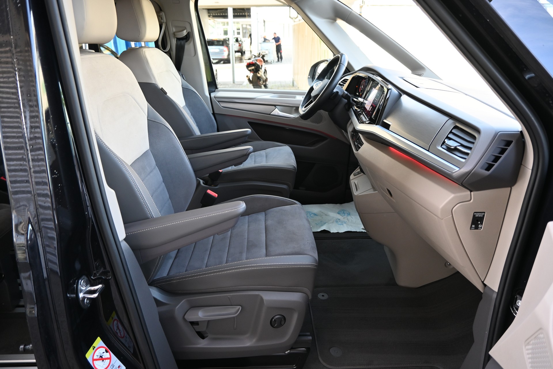 VW Multivan 2.0 TDI Style DSG Lang 7-Plätzer + AHK 2000kg-image-13