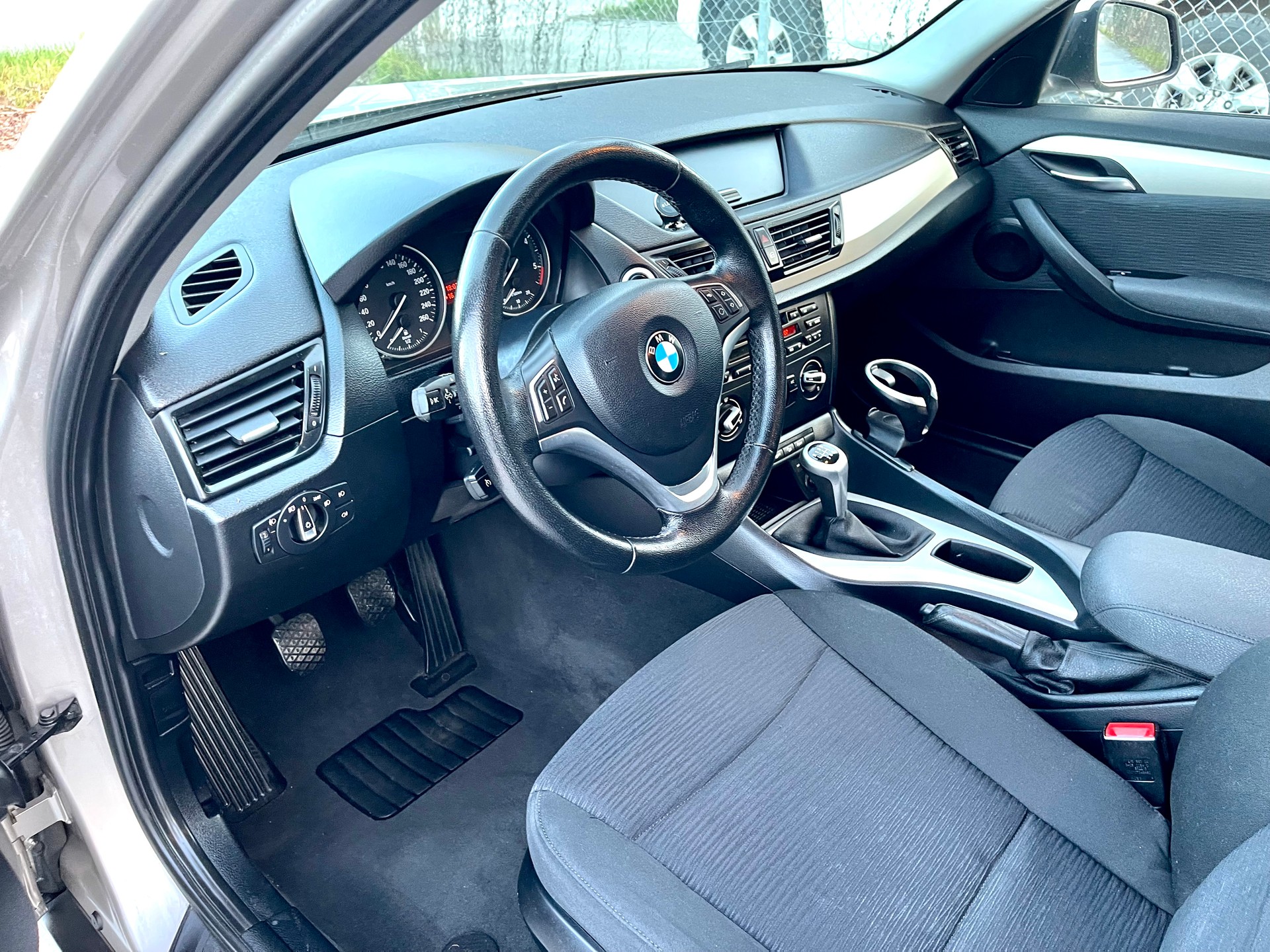 BMW X1 xDrive 18d Sport Line Steptronic-image-5
