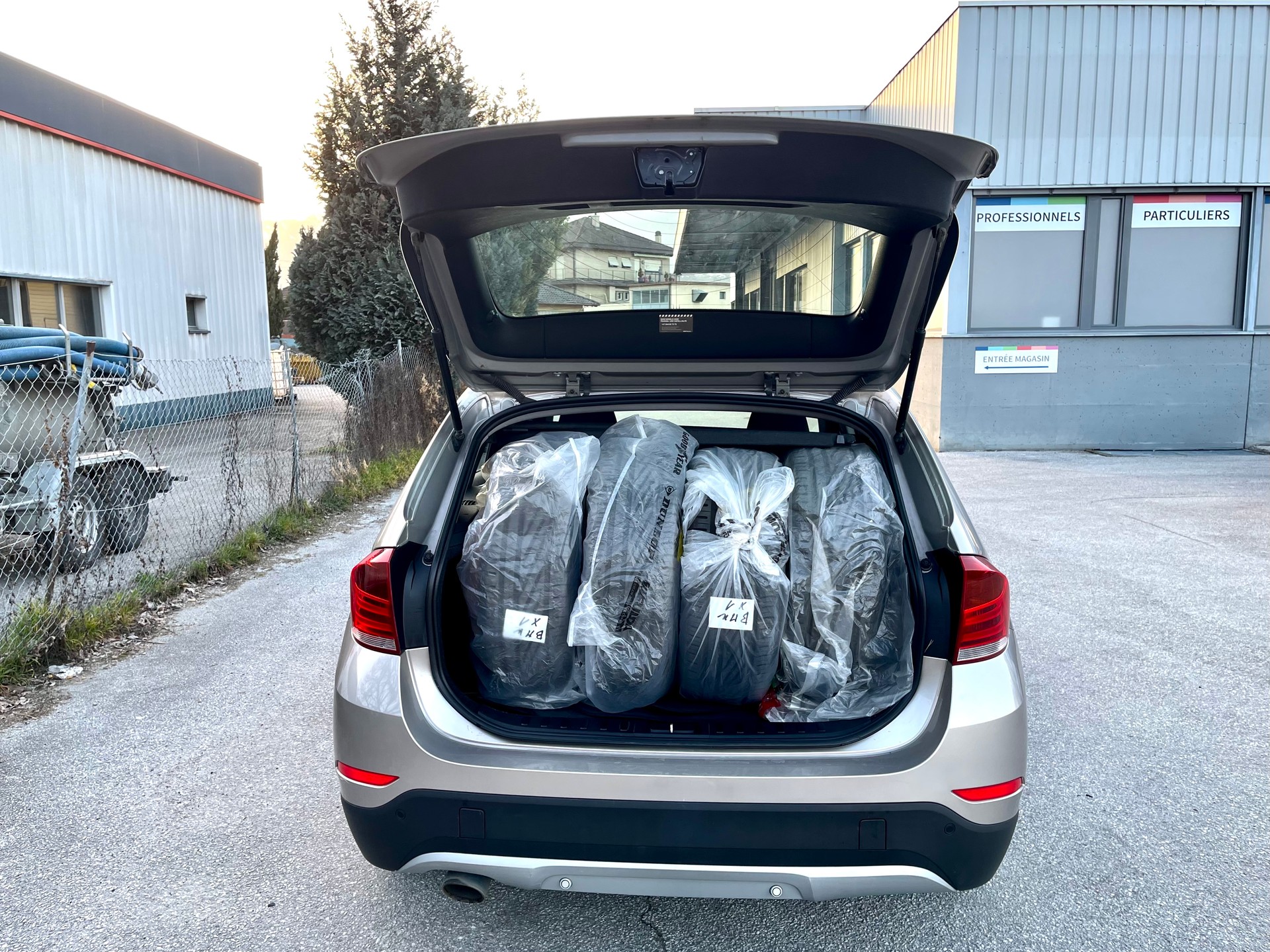 BMW X1 xDrive 18d Sport Line Steptronic-showroom-element-2
