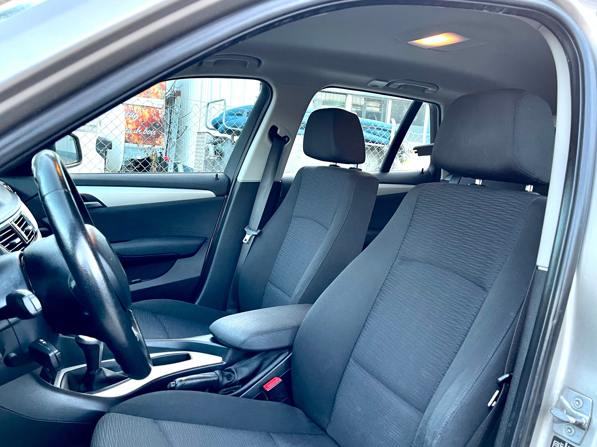 BMW X1 xDrive 18d Sport Line Steptronic-image-15