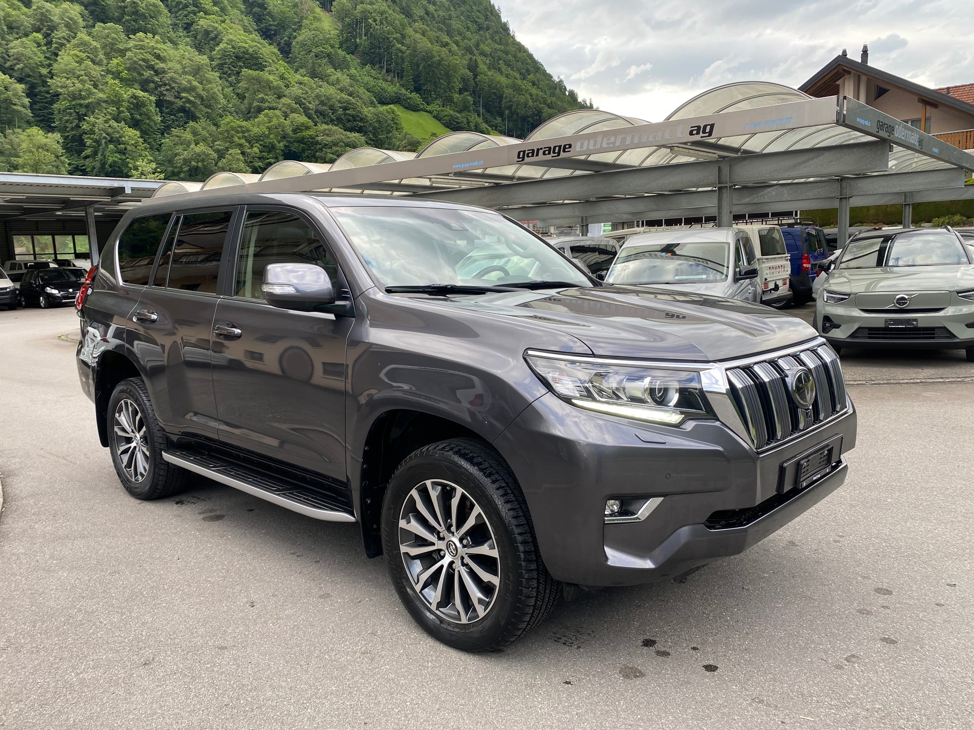 TOYOTA Land Cruiser 2.8TD Style Automatic-image-14
