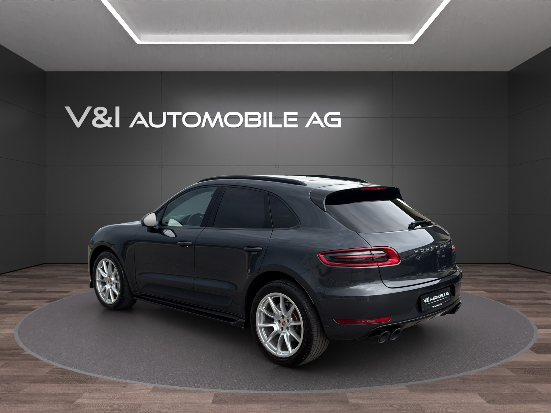 PORSCHE Macan S Diesel PDK-showroom-element-3