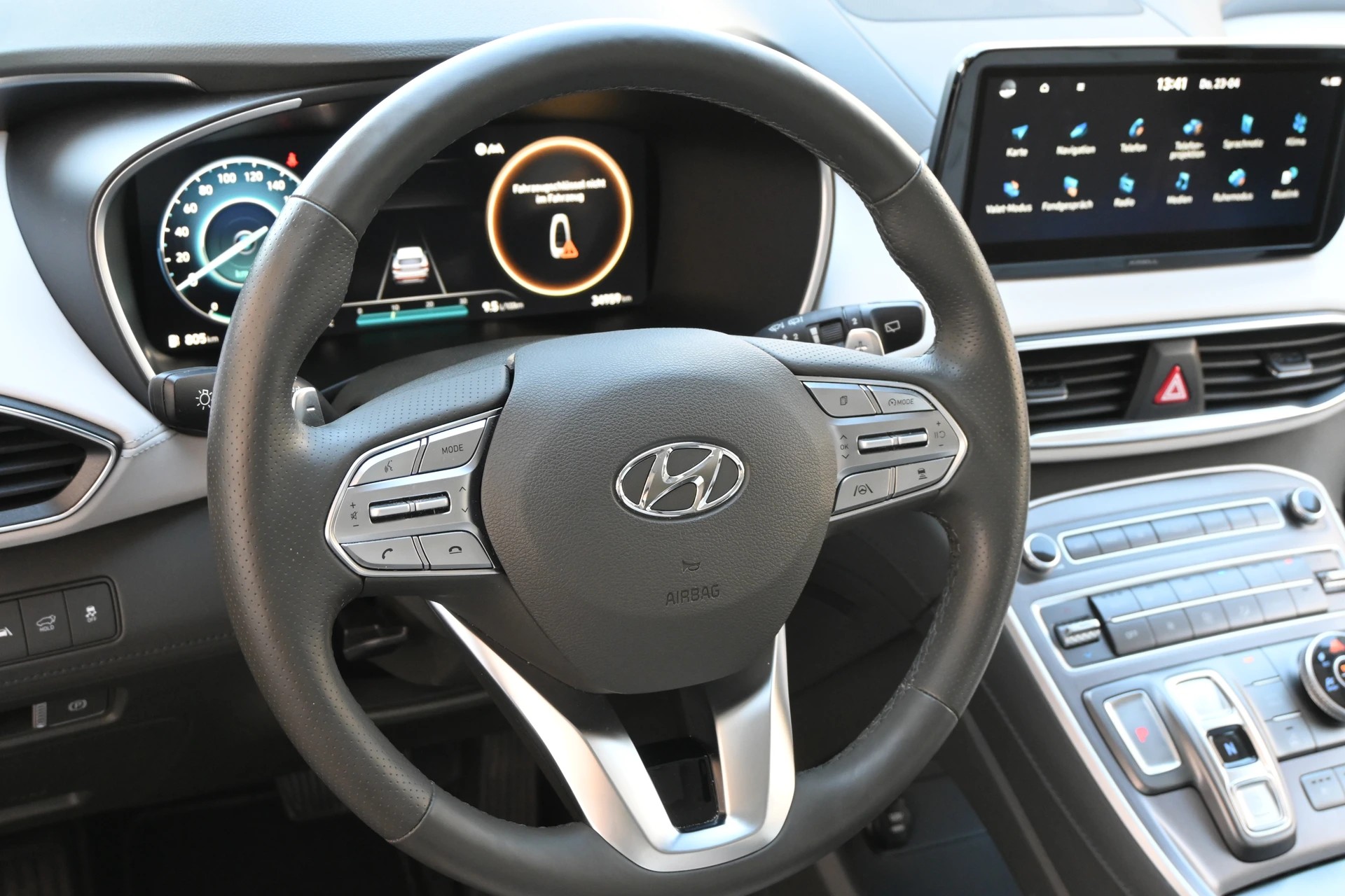 HYUNDAI Santa Fe 2.2 CRDI Vertex 4WD Automatic + 7-Plätzer + Werksgarantie 02.2027-image-16