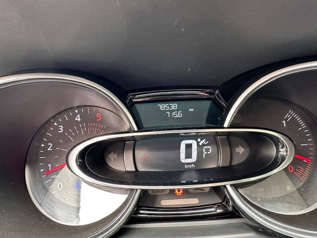 RENAULT Clio Grandtour 1.5 dCi Swiss Edition EDC-image-18