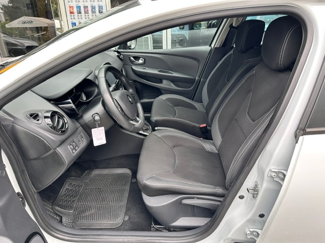 RENAULT Clio Grandtour 1.5 dCi Swiss Edition EDC-image-12