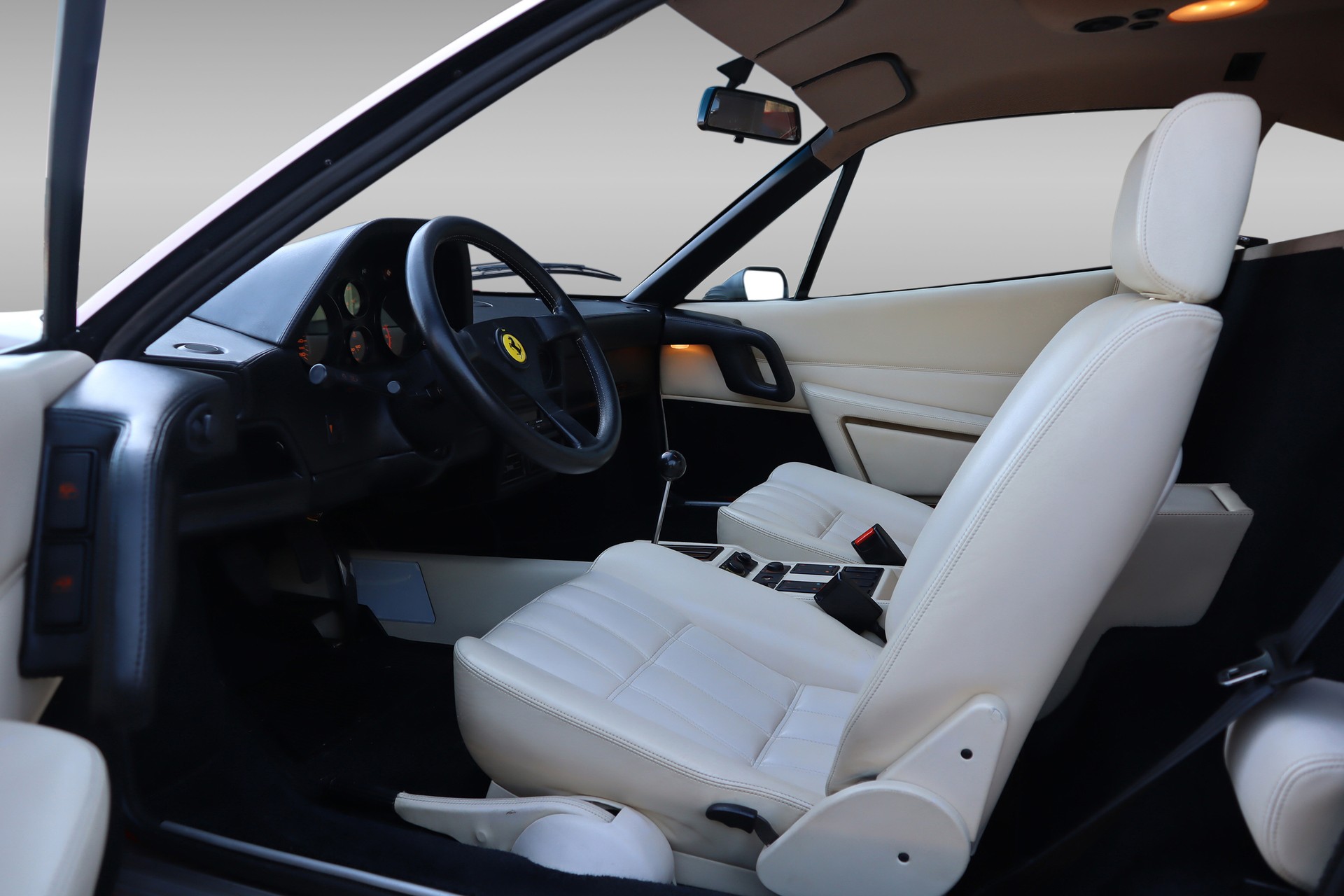 FERRARI 328 GTB-image-10