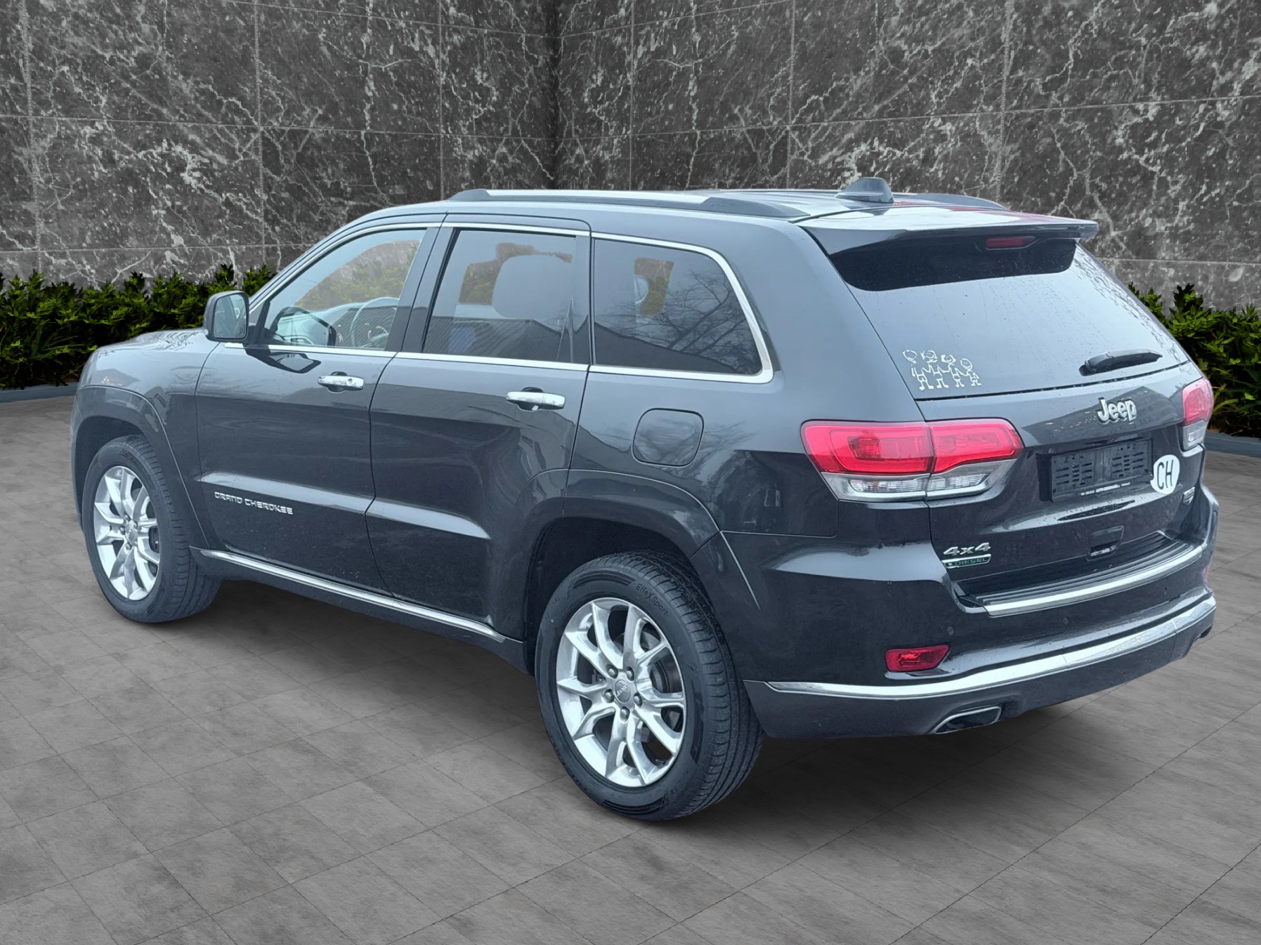 JEEP Grand Cherokee 3.0 CRD Summit Automatic-image-2