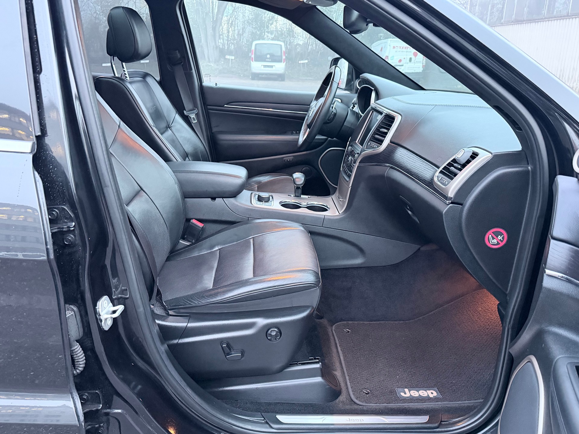 JEEP Grand Cherokee 3.0 CRD Summit Automatic-image-5