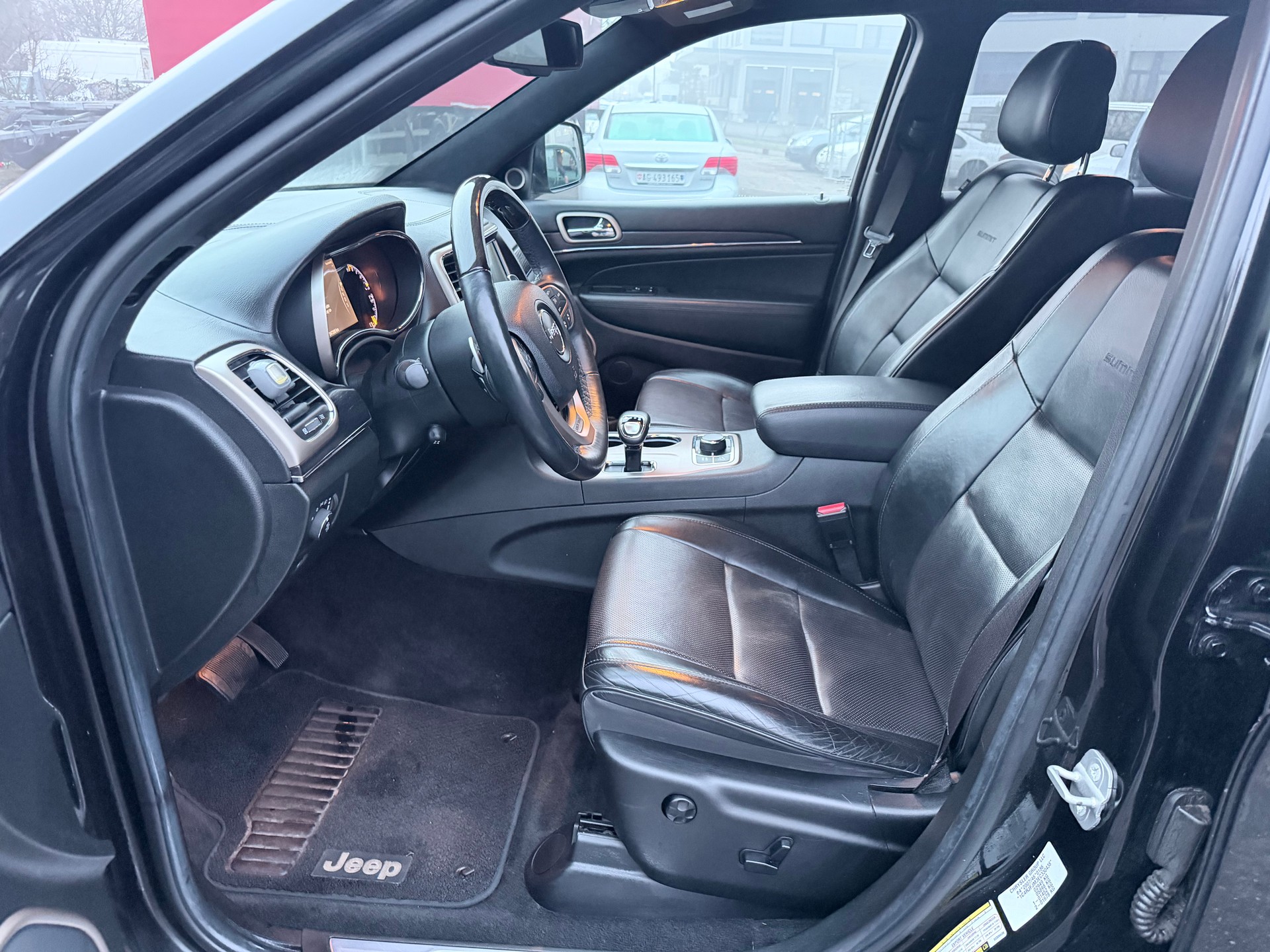 JEEP Grand Cherokee 3.0 CRD Summit Automatic-image-4