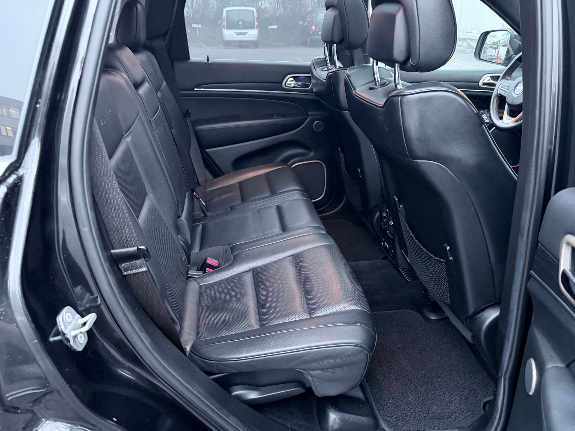 JEEP Grand Cherokee 3.0 CRD Summit Automatic-image-7
