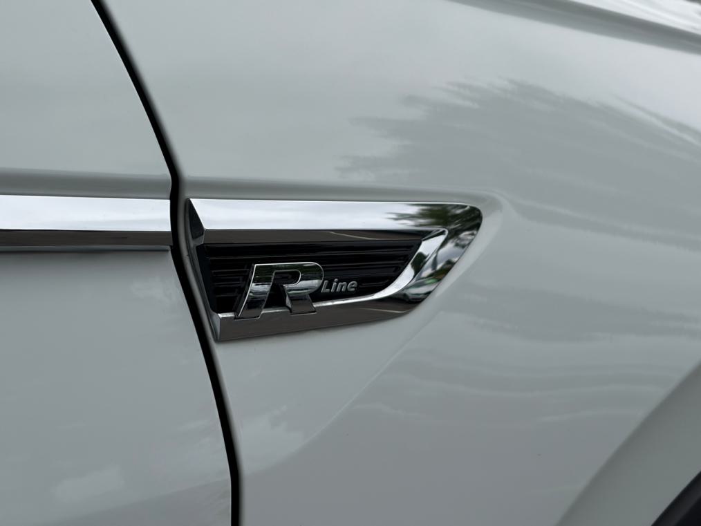VW Tiguan 2.0 TSi R-Line 4Motion-showroom-element-3
