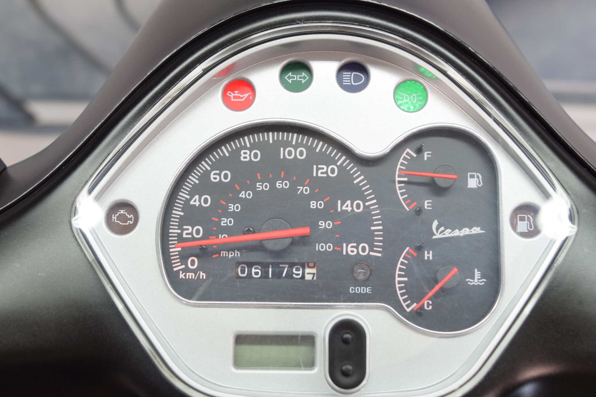 PIAGGIO Vespa GTS 300 Super inkl. Lenkerendspiegel-image-9