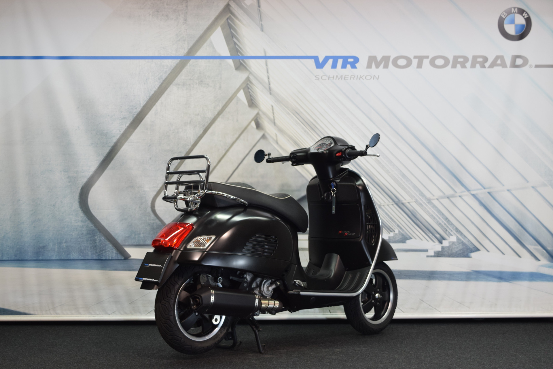 PIAGGIO Vespa GTS 300 Super inkl. Lenkerendspiegel-image-2