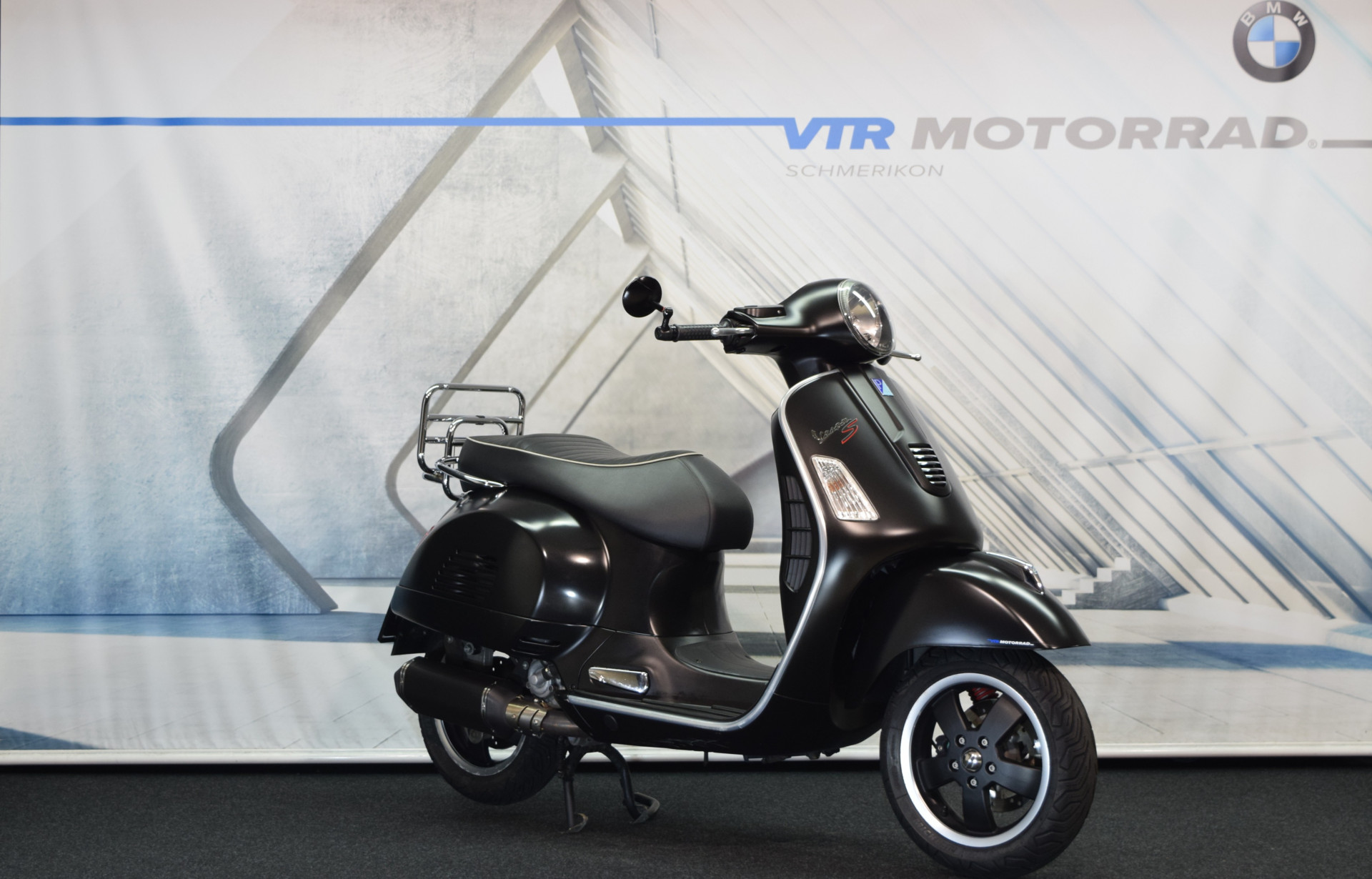 PIAGGIO Vespa GTS 300 Super inkl. Lenkerendspiegel-image-0