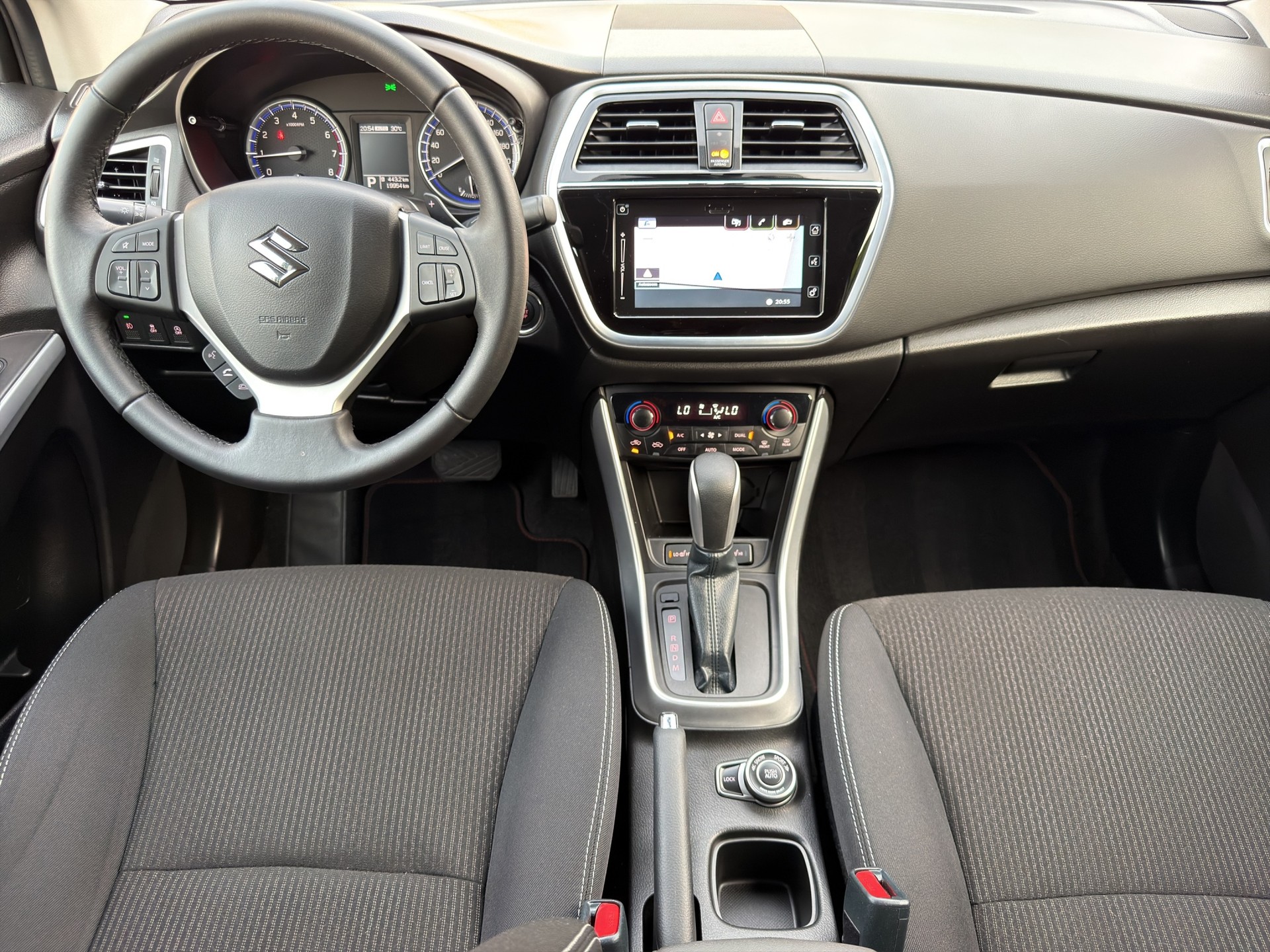 SUZUKI SX4 S-Cross 1.4 16V Piz Sulai Swiss Edition 4WD Automatic*TOP ZUSTAND*TOP AUSSTATTUNG*NUR 20000 KM*-image-6