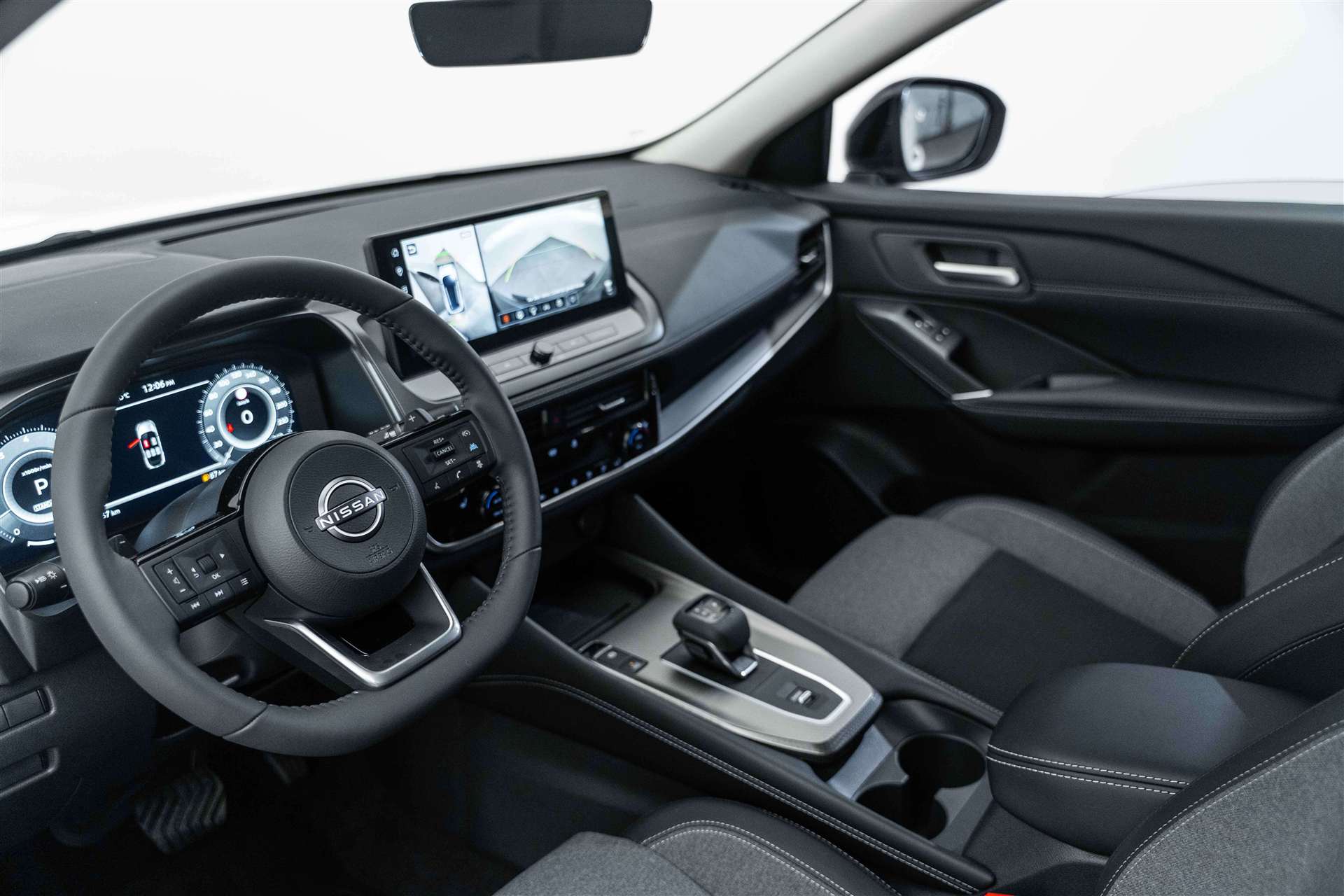 NISSAN Qashqai 1.3 DIG-T MHEV N-Connecta Xtronic-Automat-image-5