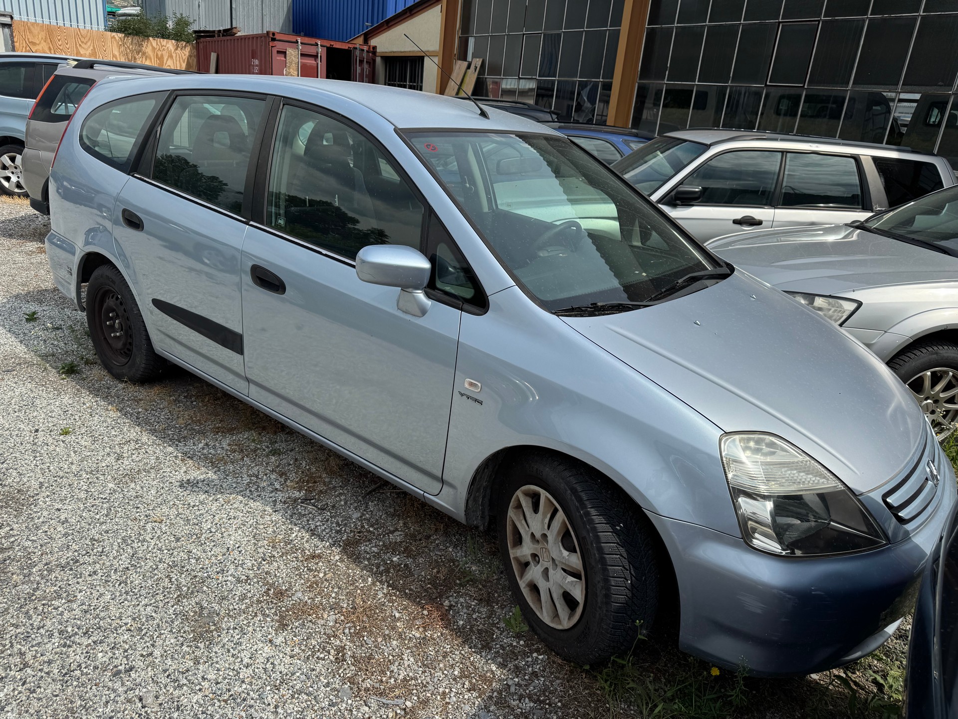 HONDA Stream 1.7i LS 7 places-image-2