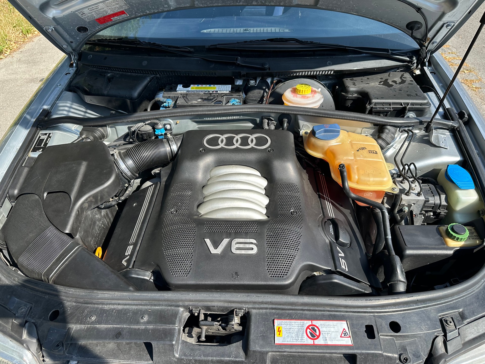 AUDI A4 2.4 Ambition FIXPREIS (BETRIEBSFERIEN bis 09.08.26)-image-13