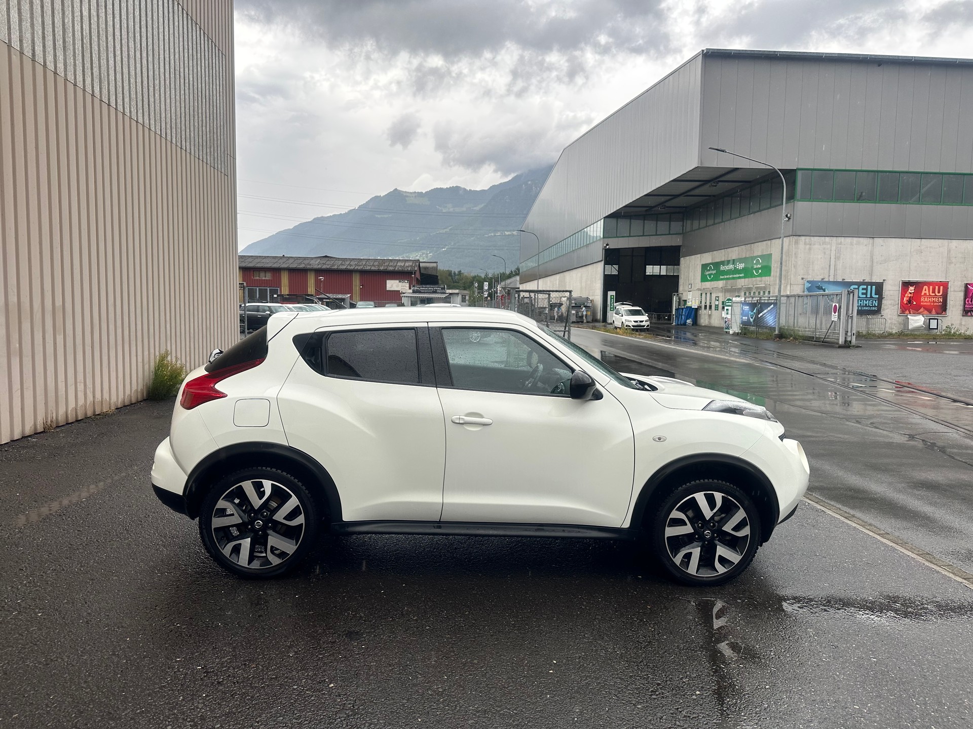NISSAN Juke 1.6 DIG-T tekna 4x4 Xtronic M-CVT-image-8