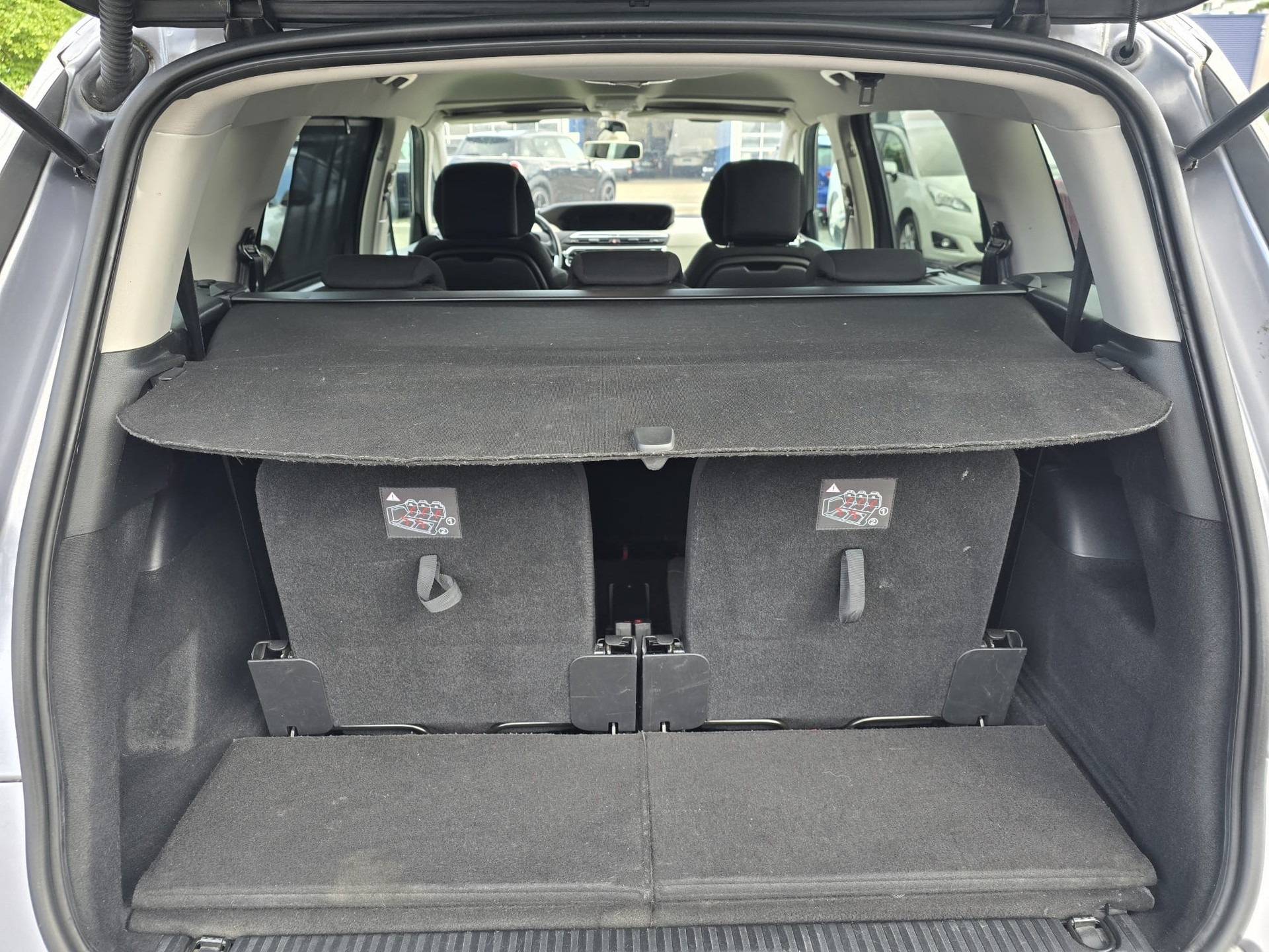 CITROEN Grand C4 Spacetourer 2.0 BlueHDi Feel Edition EAT8-image-18