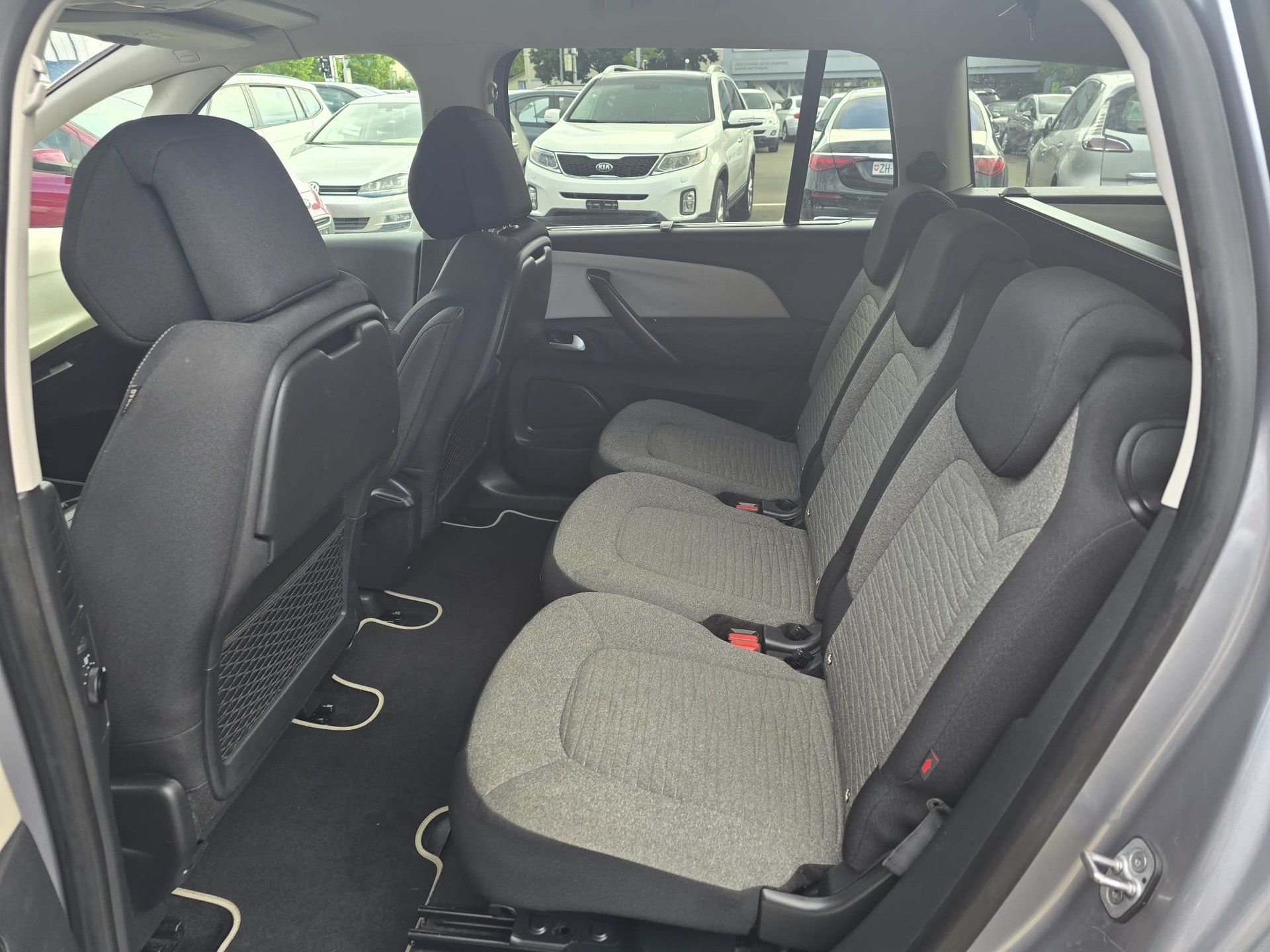 CITROEN Grand C4 Spacetourer 2.0 BlueHDi Feel Edition EAT8-image-17