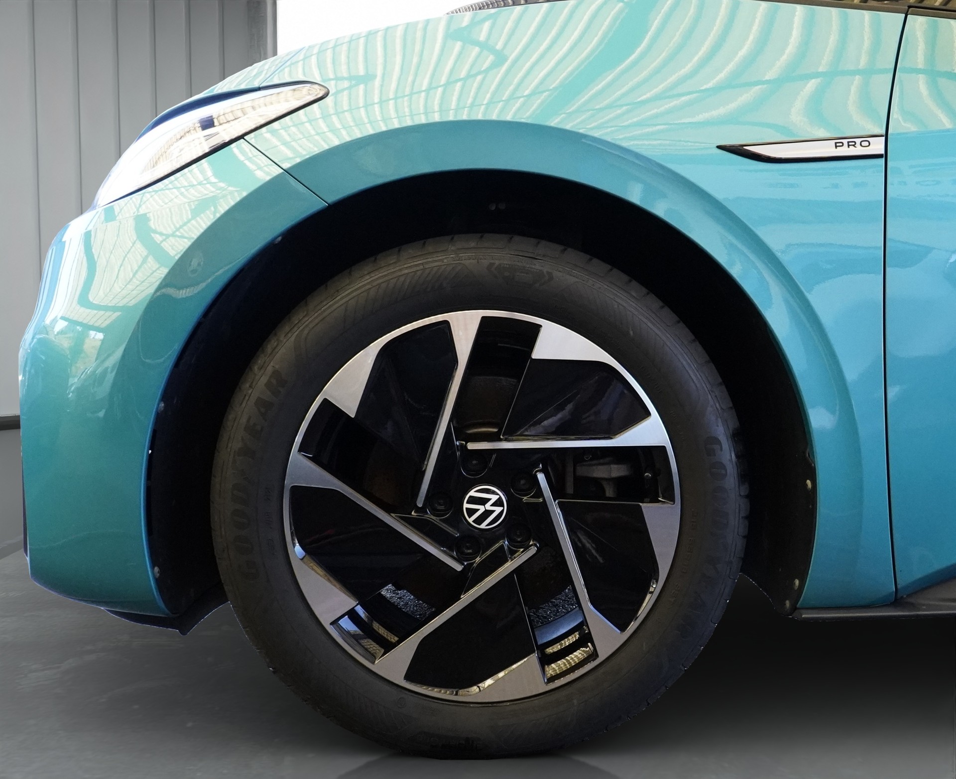 VW ID.3 Pro Performance 58 kWh Pro *CH Fahrzeug & AHK*-image-7