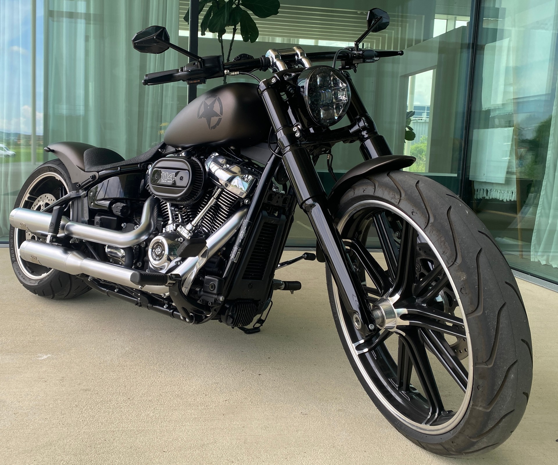 HARLEY-DAVIDSON FXBRS Breakout 114-image-2