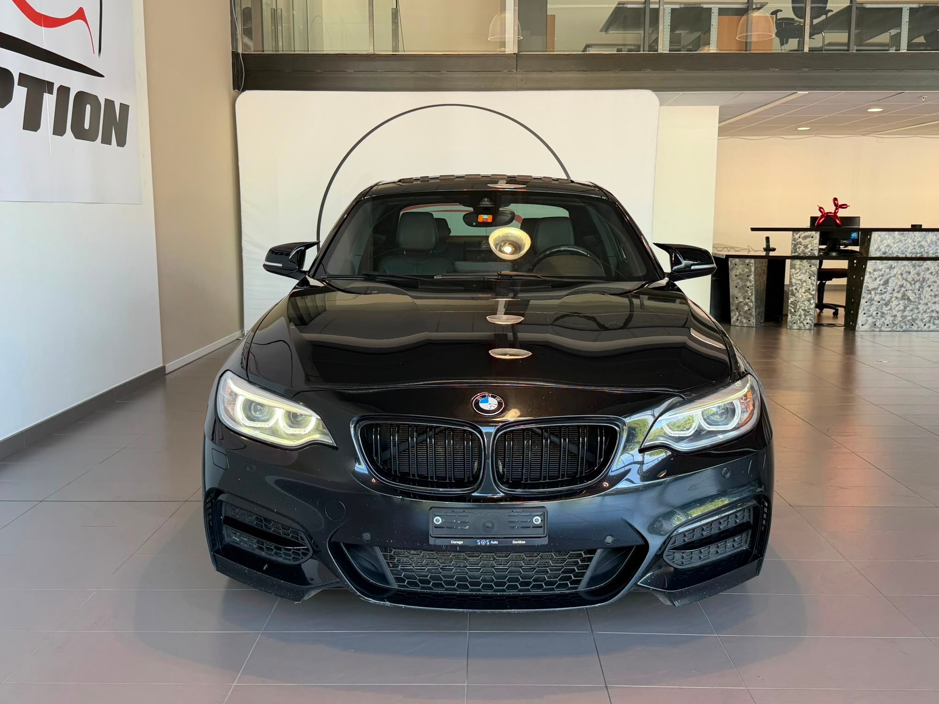 BMW M240i xDrive Steptronic-showroom-element-2