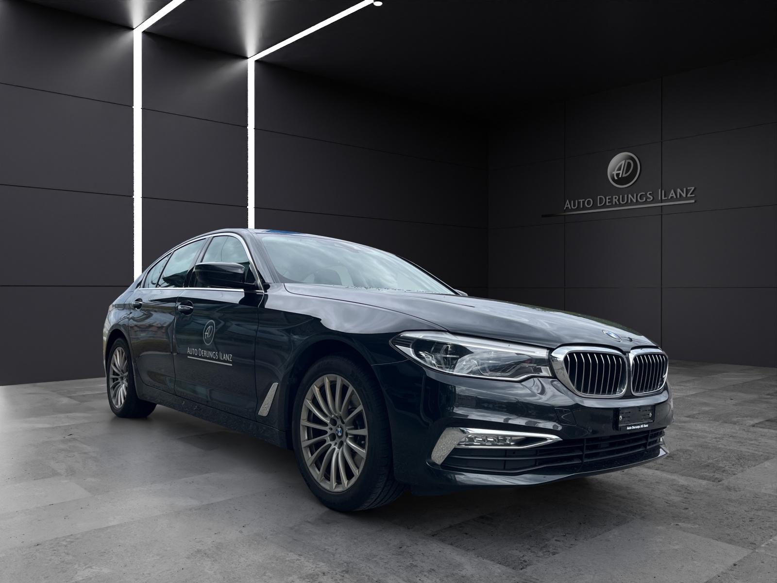 BMW 520d xDrive paddles-showroom-element-1