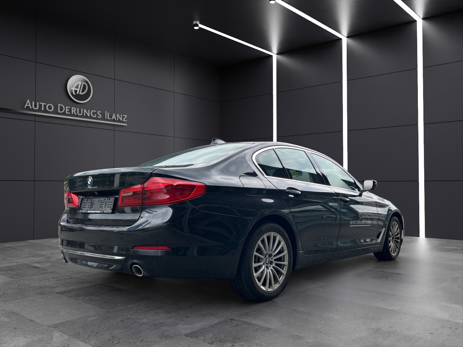 BMW 520d xDrive paddles-showroom-element-2