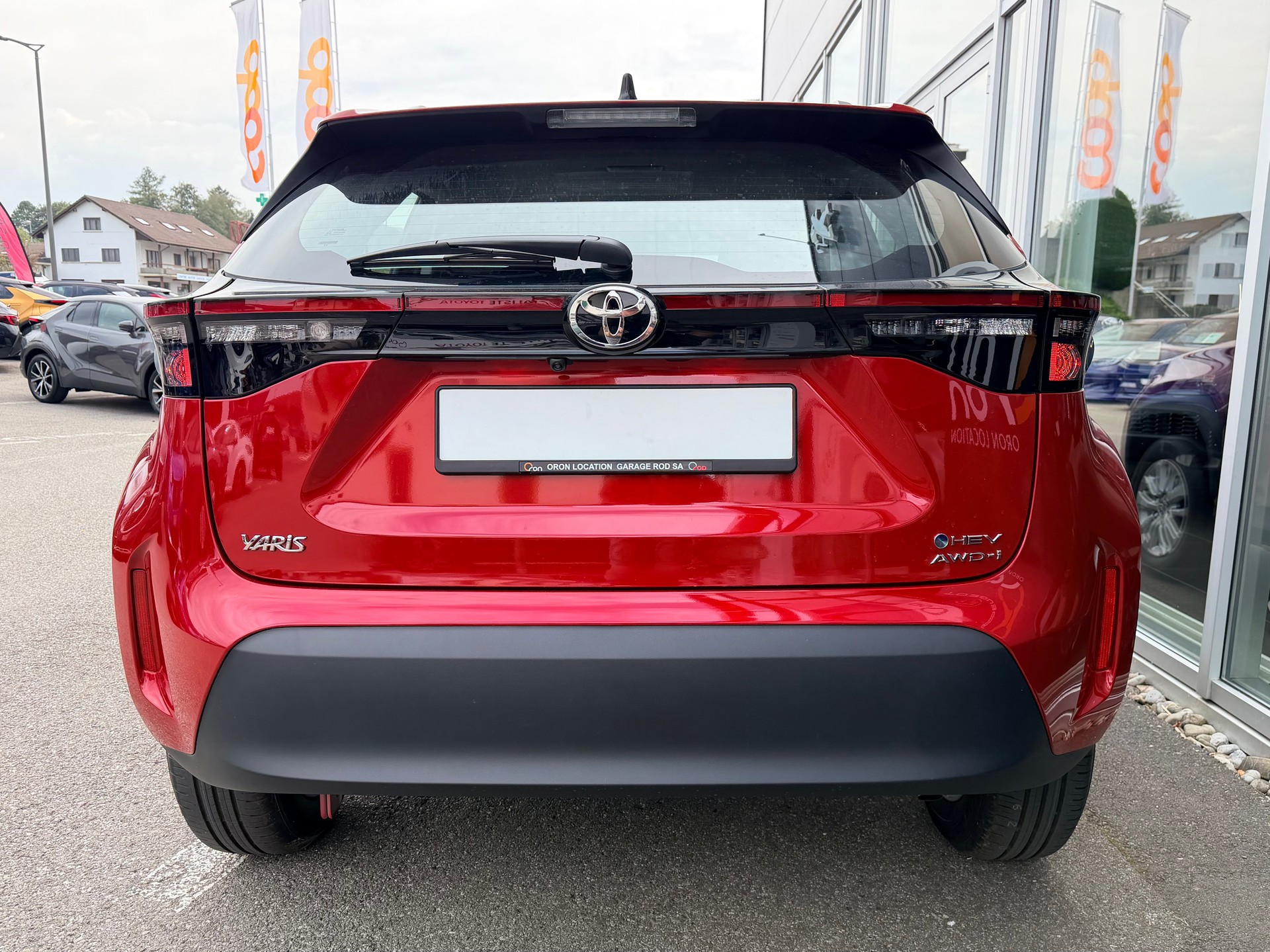 TOYOTA Yaris Cross 1.5 Comfort AWDi e-CVT-image-4