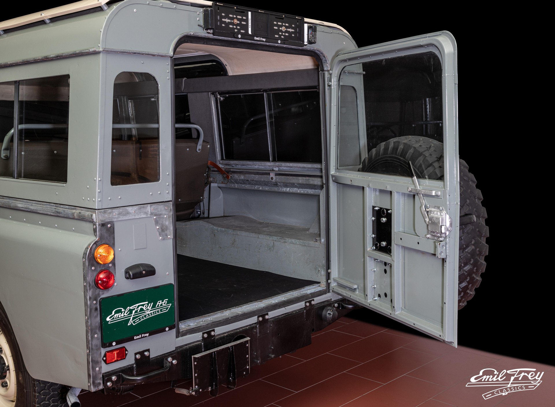 LAND ROVER 109 Serie II-showroom-element-3