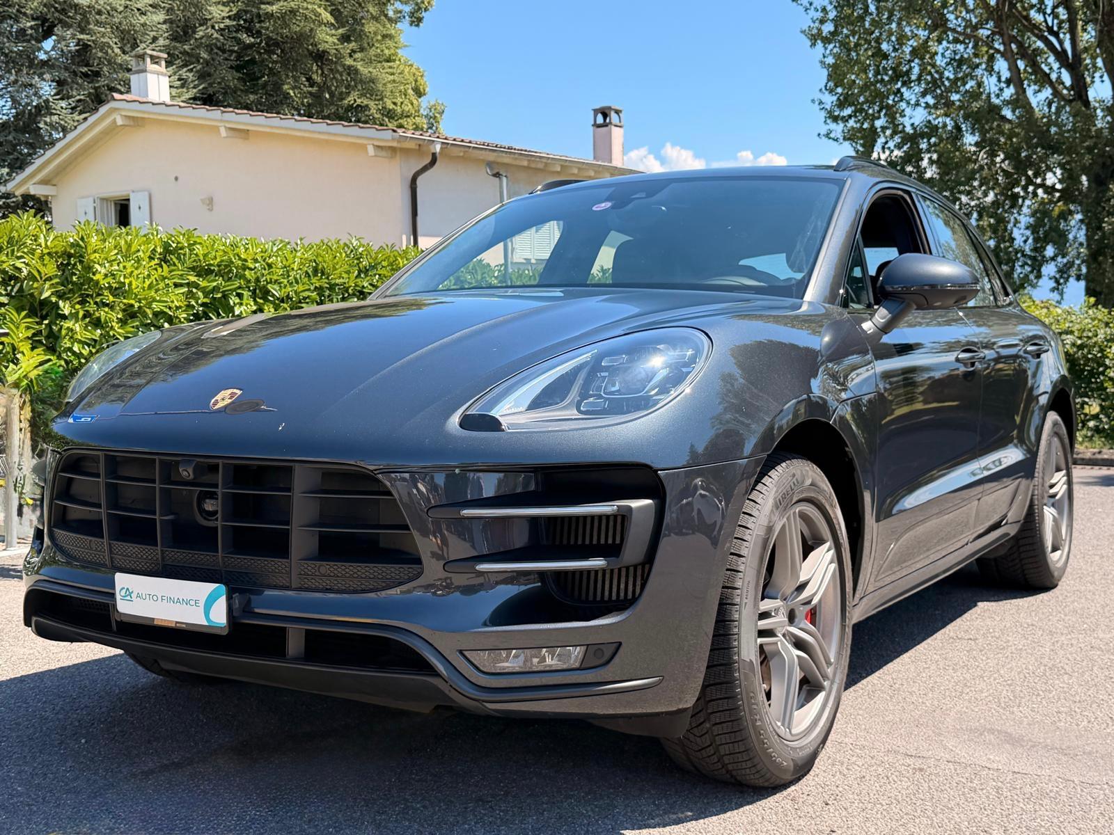 PORSCHE Macan Turbo Performance PDK-showroom-element-1