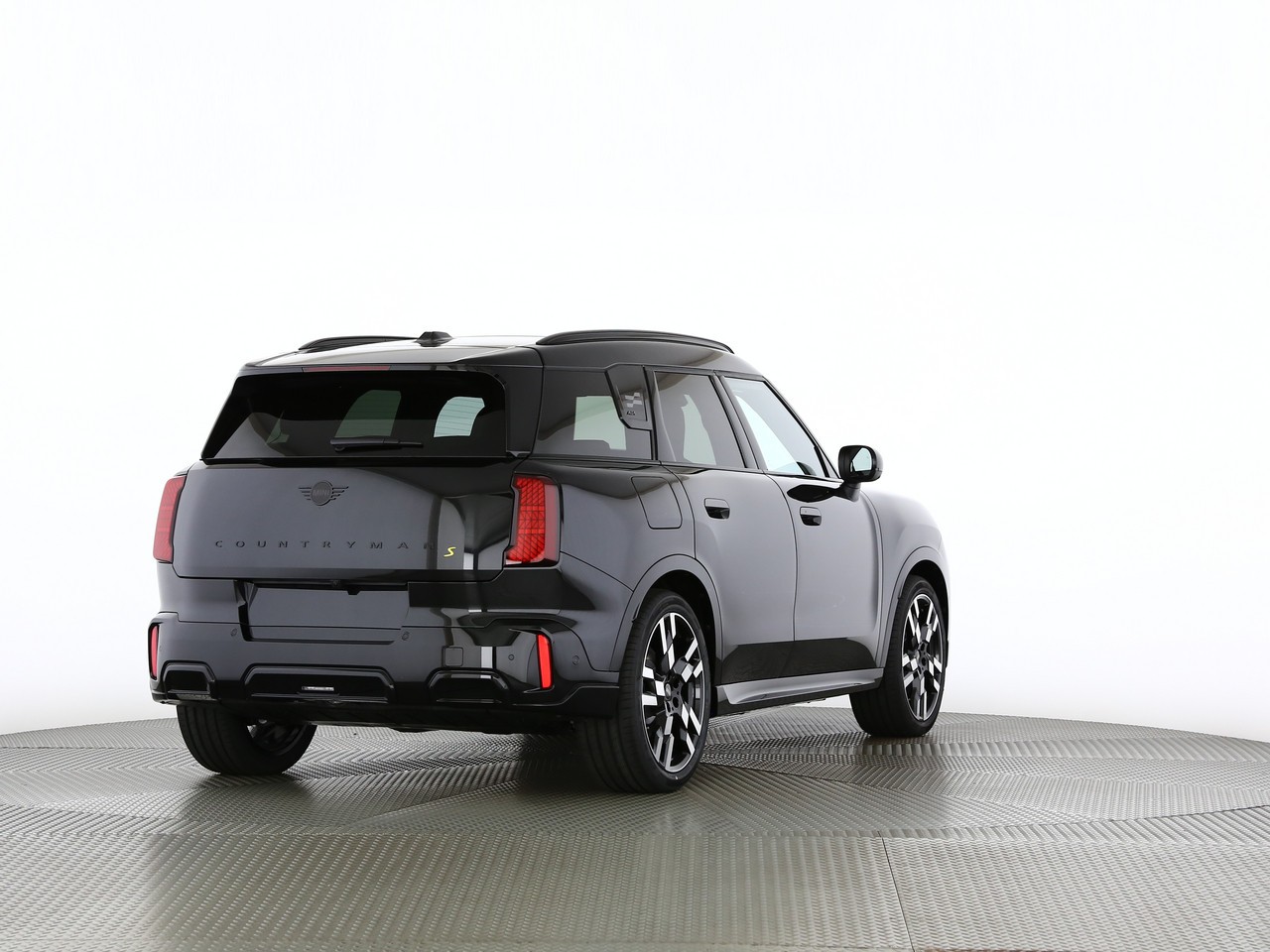 MINI Countryman SE ALL 4-showroom-element-1