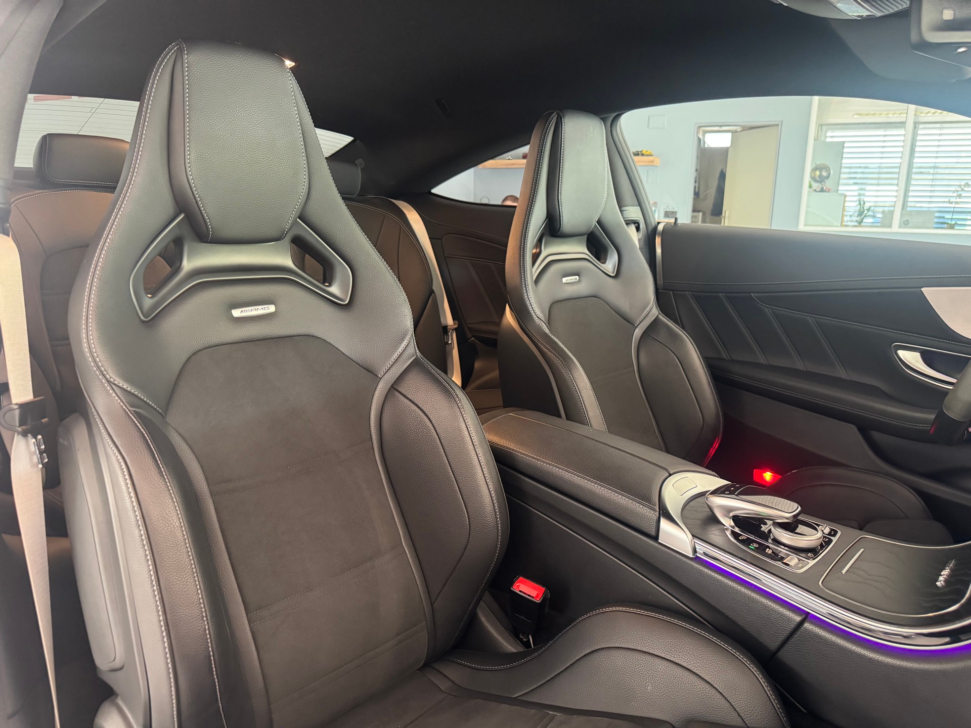 MERCEDES-BENZ C 63 S AMG 9G-tronic-image-13
