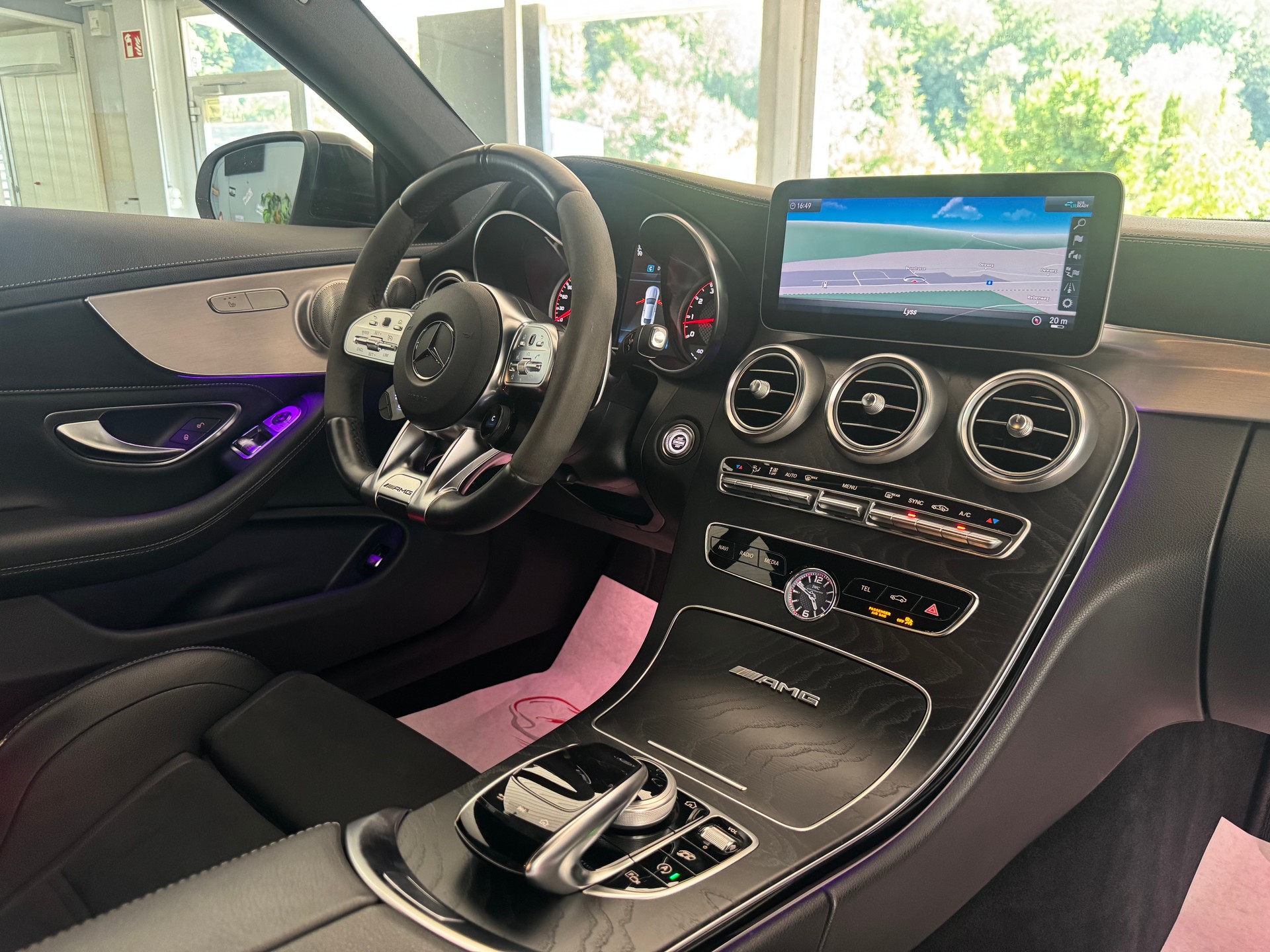MERCEDES-BENZ C 63 S AMG 9G-tronic-image-12